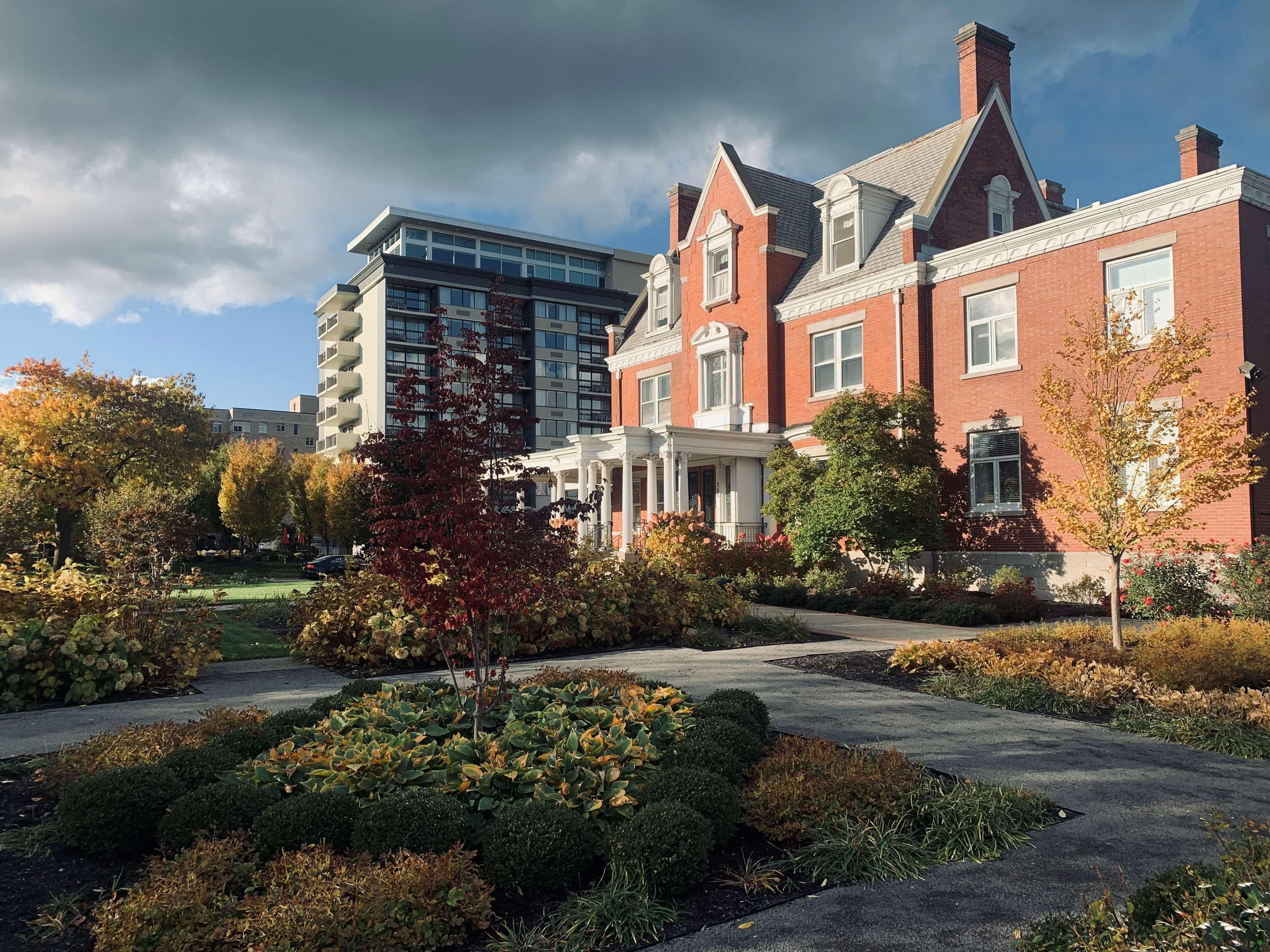 The Strathallan - A Doubletree By Hilton Rochester Exteriör bild