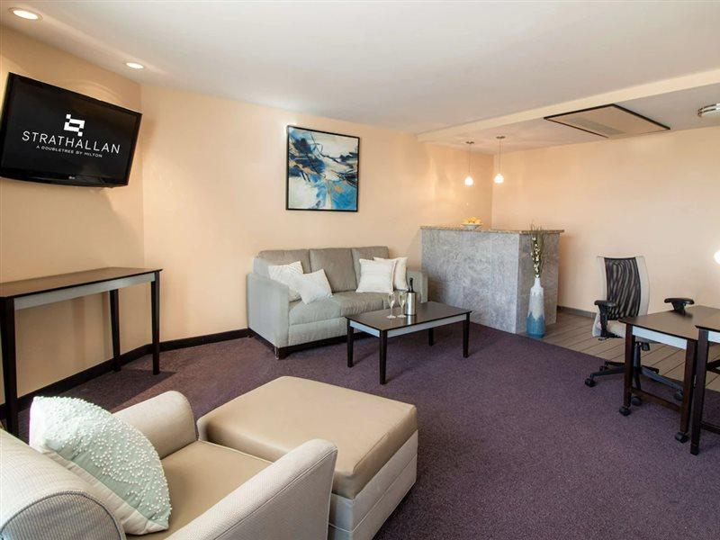 The Strathallan - A Doubletree By Hilton Rochester Exteriör bild
