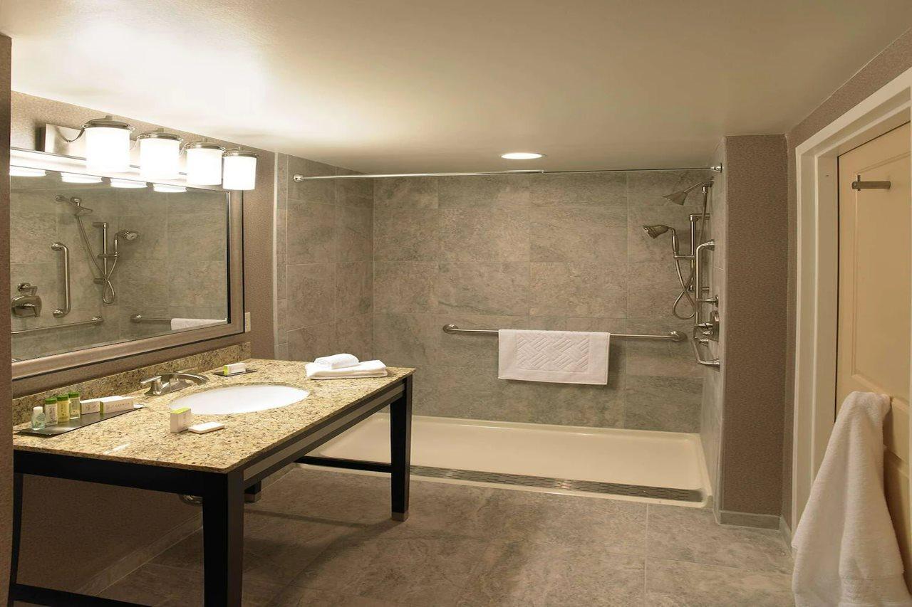 The Strathallan - A Doubletree By Hilton Rochester Exteriör bild